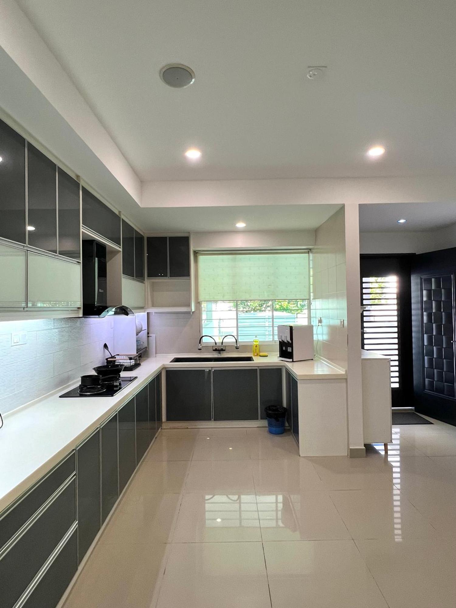 Lake-View House With Natural Vibes Puchong Exterior foto