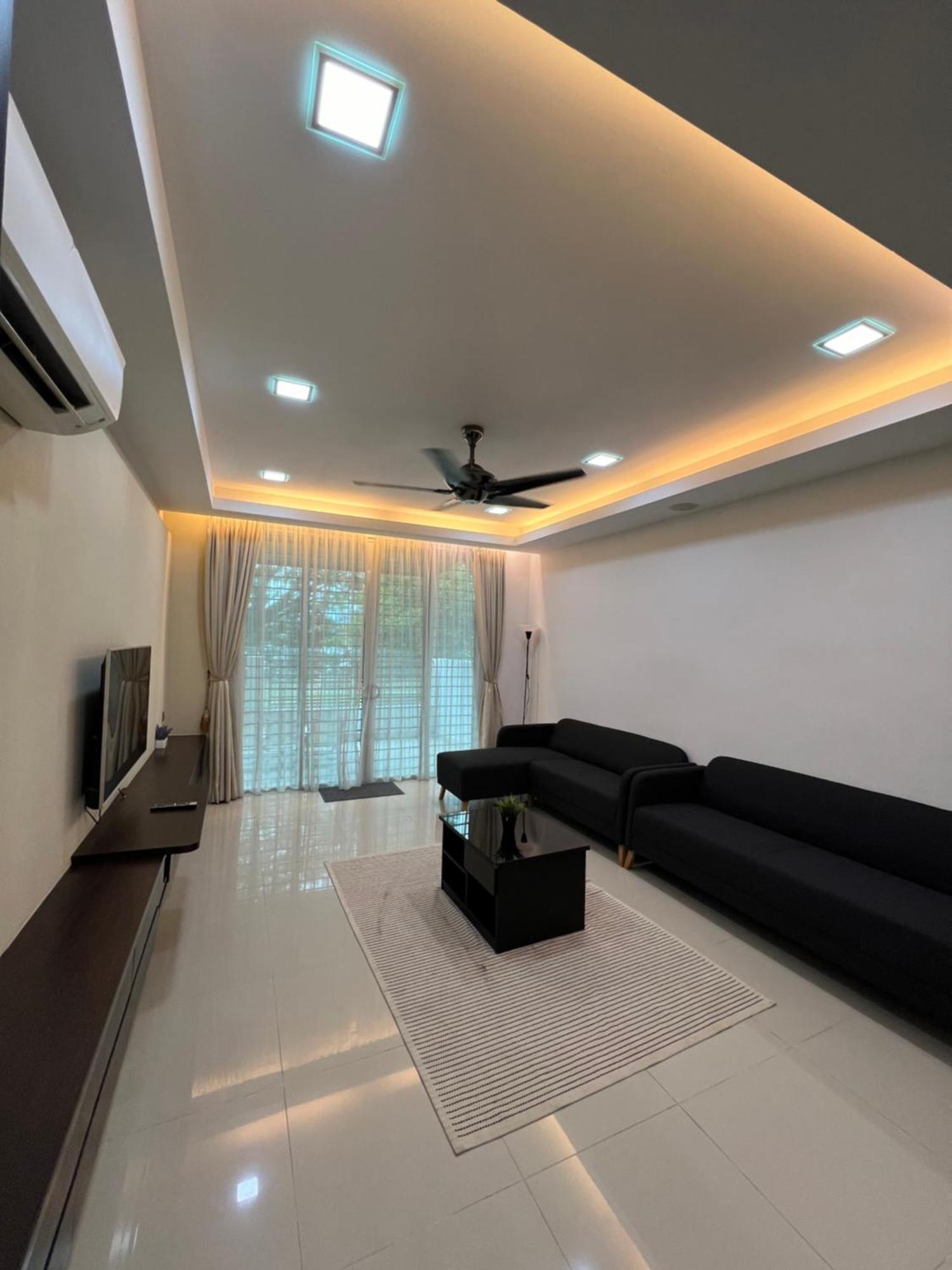 Lake-View House With Natural Vibes Puchong Exterior foto