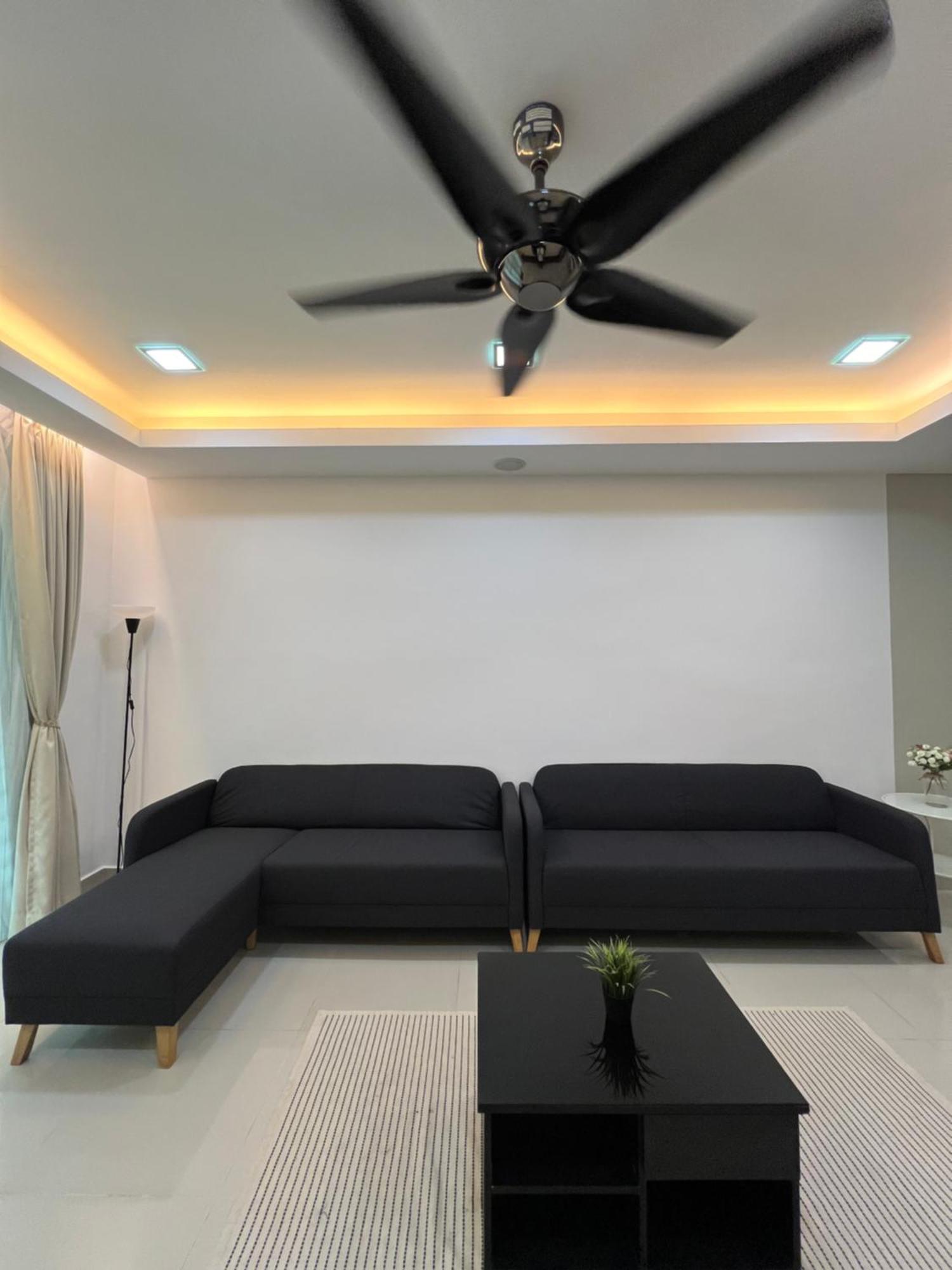 Lake-View House With Natural Vibes Puchong Exterior foto