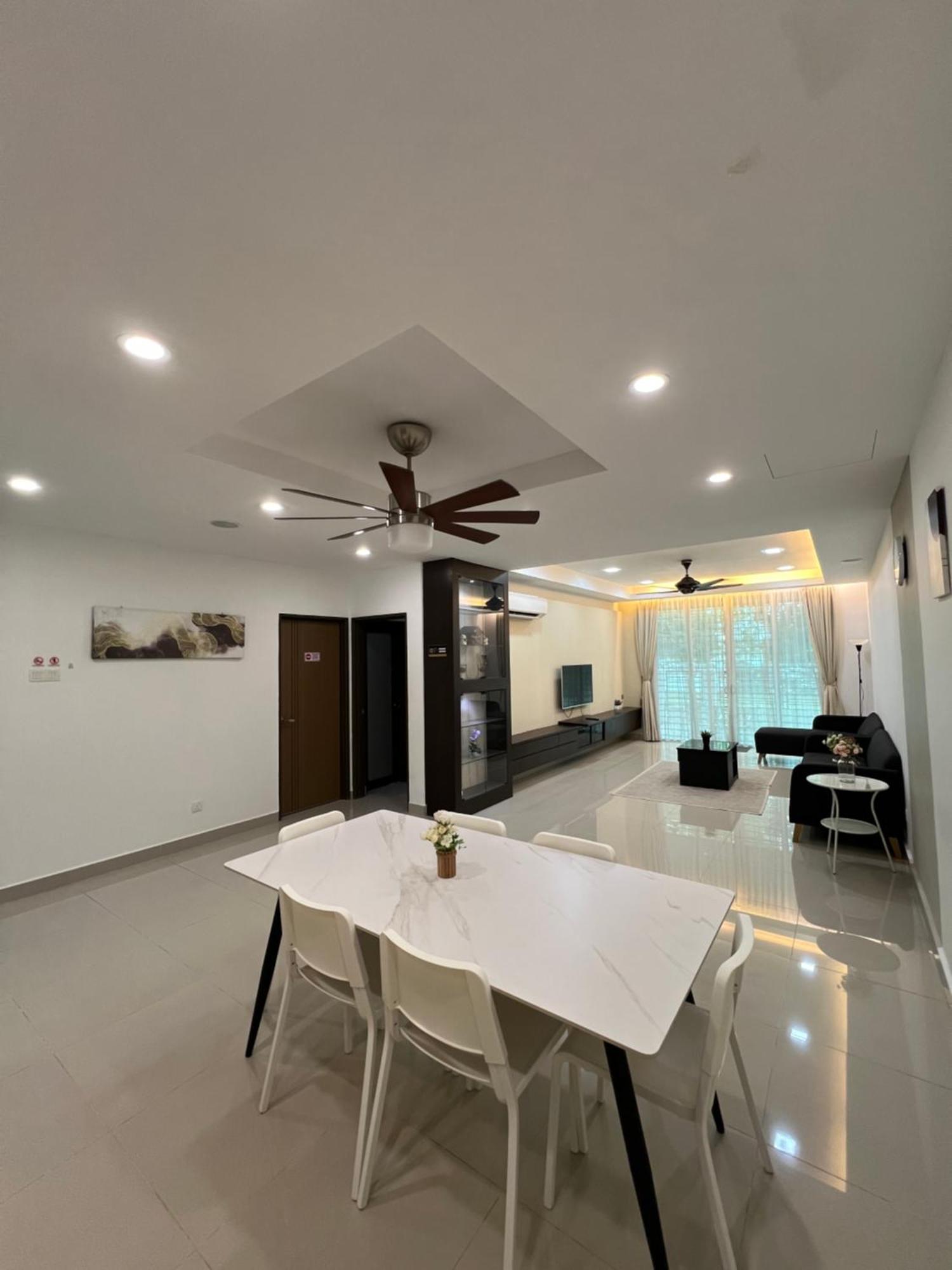 Lake-View House With Natural Vibes Puchong Exterior foto